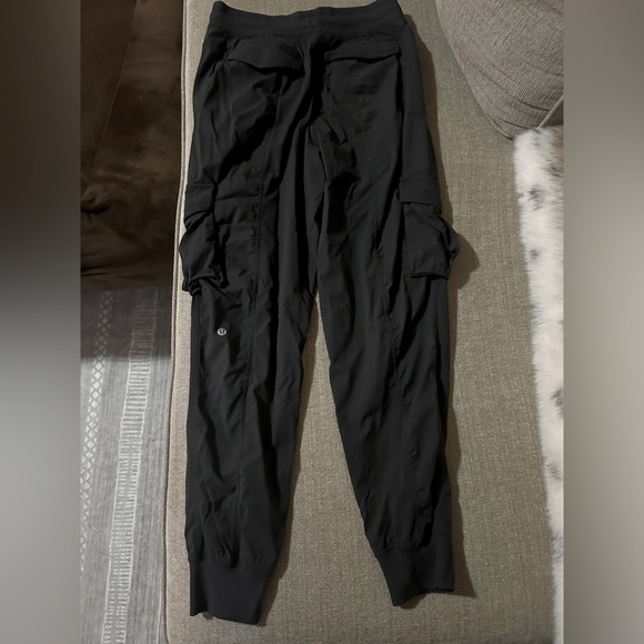 Lululemon Joggers size S - Charcoal - Picture 3 of 4